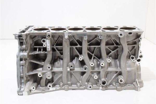 BMW G60 G61 F70 F05 XM G09 B58B30S BLOCK DOWN PISTONS CRANKSHAFT ENGINE B58X Quality of parts according to GVO O original with m