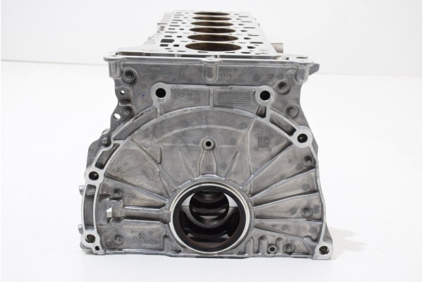 BMW G60 G61 F70 F05 XM G09 B58B30S BLOCK DOWN PISTONS CRANKSHAFT ENGINE B58X Version European