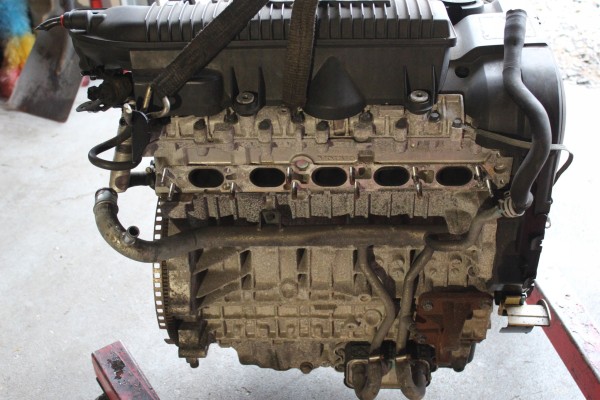 VOLVO V50 S40 C30 C70 V70 S60 ENGINE 2 4 B5244S Car type passenger cars