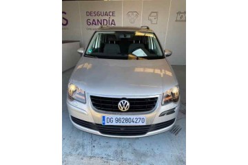 VOLKSWAGEN TOURAN (1T2) Highline