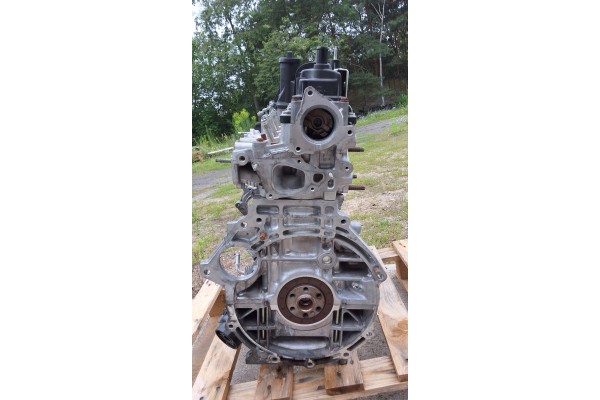 TOYOTA AURIS II LIFT ENGINE 1 4 D4D Car type passenger cars