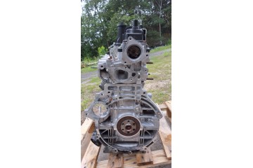 TOYOTA AURIS II LIFT ENGINE 1 4 D4D Car type passenger cars
