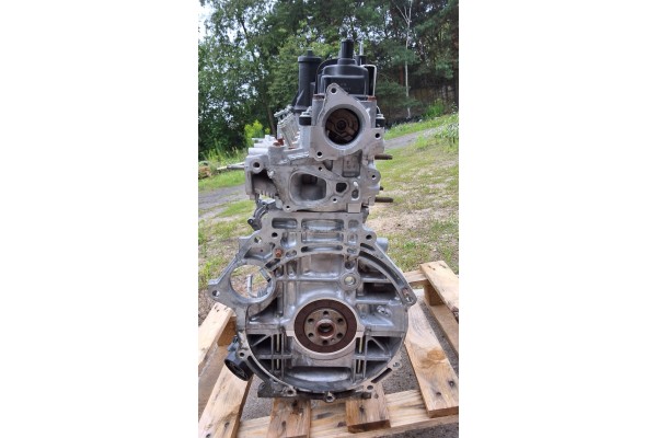 TOYOTA AURIS II LIFT ENGINE 1 4 D4D Engine type diesel