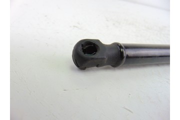 81770-H8010 AMORTIGUADORES MALETERO / PORTON KIA RIO (YB) Business 2017 81770-H8010 198362 KIA - 3