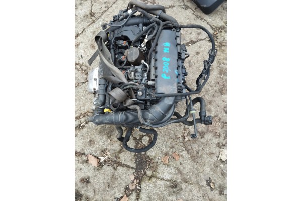 308 II T9 208 2008 3008 C4 1 2 THP ENGINE 10XT17 HN02 Car type passenger cars