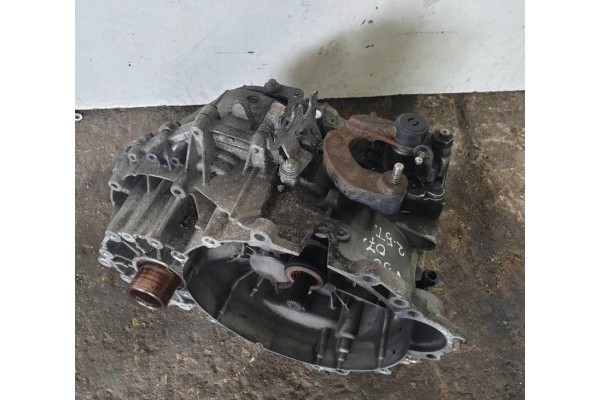Volvo V50 S40 07r 2 5 T5 Manual 6 speed gearbox