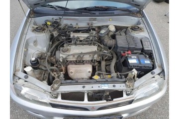 ENGINE SMOKING IN THE CAR MITSUBISHI COLT LANCER SPACE STAR 95 01 1 3 75KM 4G13