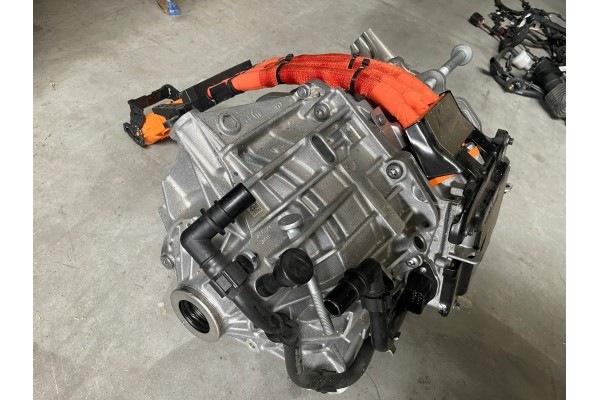 VOLVO XC90 XC60 V60 II S60 III 2 0 T6 T8 RECHARGE ENGINE P1216784 NEW Packaging status replacement