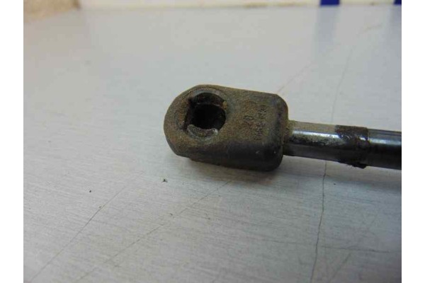 BM51-A406A10-AE AMORTIGUADORES MALETERO / PORTON FORD FOCUS BERLINA (CB8) Trend 2012 BM51-A406A10-AE 176904 FORD - 3