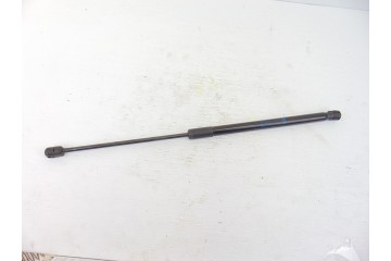 A1769800264 AMORTIGUADORES MALETERO / PORTON MERCEDES-BENZ CLASE A (BM 176) A 180 CDI BlueEfficiency (176.012) 2014 A1769800264 