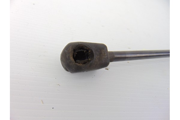 A1769800264 AMORTIGUADORES MALETERO / PORTON MERCEDES-BENZ CLASE A (BM 176) A 180 CDI BlueEfficiency (176.012) 2014 A1769800264 