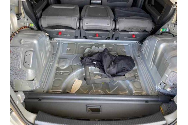VOLKSWAGEN TOURAN (1T2) Highline
