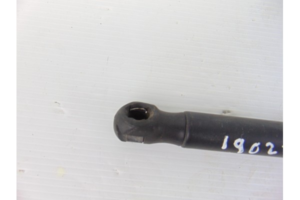  AMORTIGUADORES MALETERO / PORTON BMW SERIE 1 BERLINA (E81/E87) 120d 2008 190275 BMW - 1