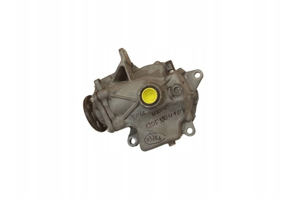 MERCEDES OE A2053304107 W205 BRIDGE DIFFERENTIAL FRONT 3 066