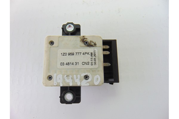 1Z0959777 MODULO ELECTRONICO SKODA SUPERB COMBI (3T5) Elegance 2011 1Z0959777 194420 SKODA - 3