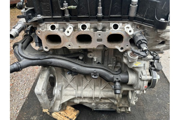 Motor PEUGEOT 208 II HM05 10KRAB 1.2 VTI Año 2023