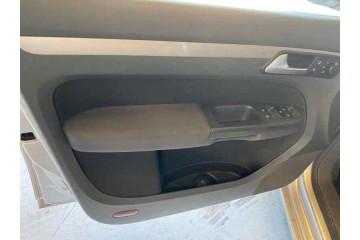 VOLKSWAGEN TOURAN (1T2) Highline