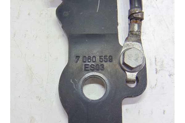 7060559 CAPO BMW SERIE 1 BERLINA (E81/E87) 120d 2008 7060559 194916 BMW - 3