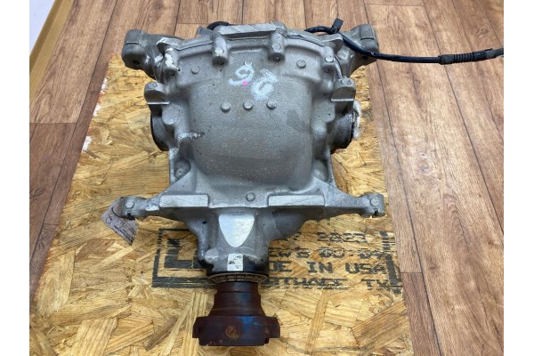 Differential rear bridge 2 3L Ford Explorer VI 2020 Part manufacturer Ford OE