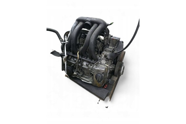 Engine mercedes 2 2 w203 with injection pump