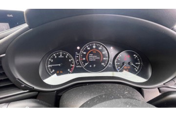 Motor Mazda CX-30 2021