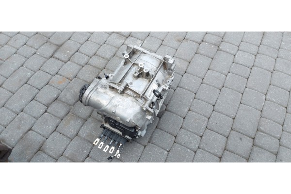 Engine Renault ZOE Part manufacturer Renault OE