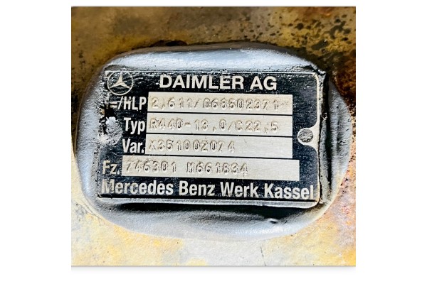 R440 13 0 C22 5 MERCEDES BENZ Differential drive axle