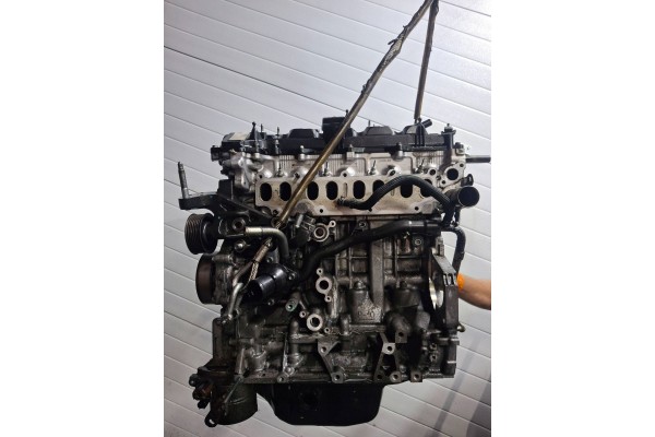 Toyota RAV 4 XA40 2015 Engine post without accessories 2 0 d4d 1ad