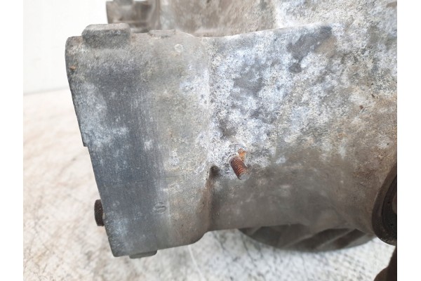2006 Maserati Quattroporte Rear differential 3339503 Car type passenger cars