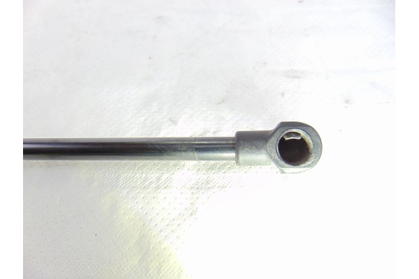  AMORTIGUADORES MALETERO / PORTON BMW SERIE 1 BERLINA (E81/E87) 118d 2010 202323 BMW - 2