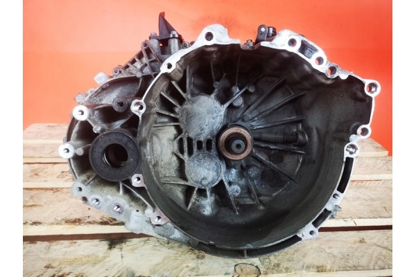 Volvo V40 II D4 Manual Gearbox 2016r 1285378