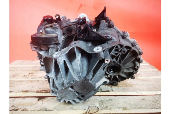Volvo V40 II D4 Manual Gearbox 2016r 1285378 Catalog number of the part 1285378 eu1r7002 led A 0 2 3 Frog_Cars