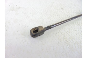 81770-A2000 AMORTIGUADORES MALETERO / PORTON KIA CEED (JD) Concept 2012 81770-A2000 203835 KIA - 2