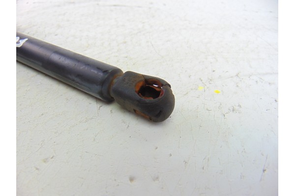  AMORTIGUADORES MALETERO / PORTON FORD FOCUS BERLINA (CAK) Ambiente 1999 203964 FORD - 1