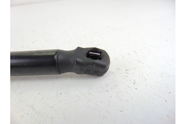 39089133  AMORTIGUADORES MALETERO / PORTON OPEL CORSA E Selective 2017 39089133 204721 OPEL - 1