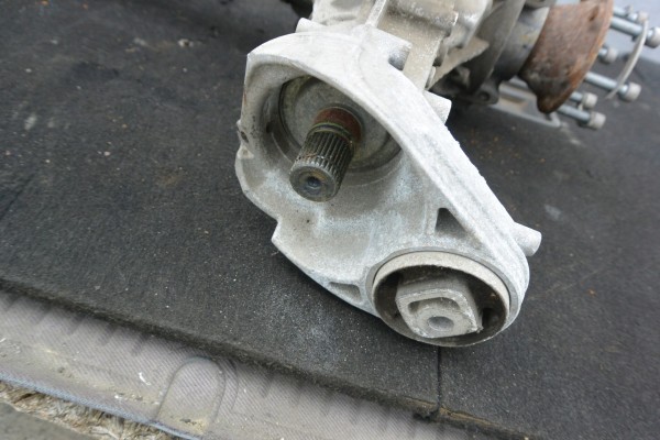 BRIDGE DIFFERENTIAL FRONT 3 0 TFSI AUDI Q7 4L LIFT Part manufacturer Audi OE