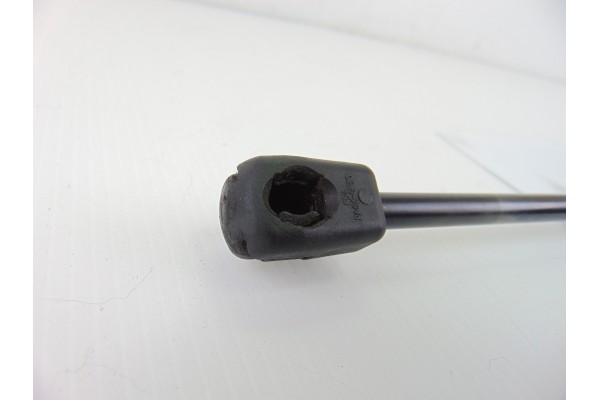 00520315180  AMORTIGUADORES MALETERO / PORTON FIAT 500X (334) Mirror 2017 00520315180 205196 FIAT - 3