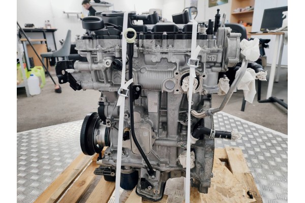 Peugeot 308 2021 Engine Engine type gasoline powered