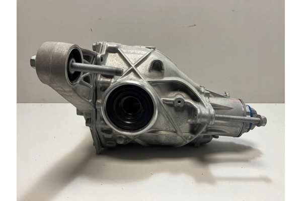BMW X7 G07 2023 Rear Differential Installation side rear