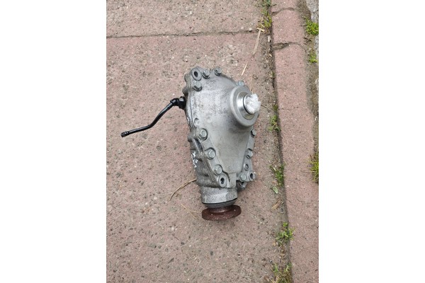 FRONT DIFFERENTIAL BMW 30 D X3 G01 X4 G02 2 81 8679977 Car type 4x4 SUV passenger cars