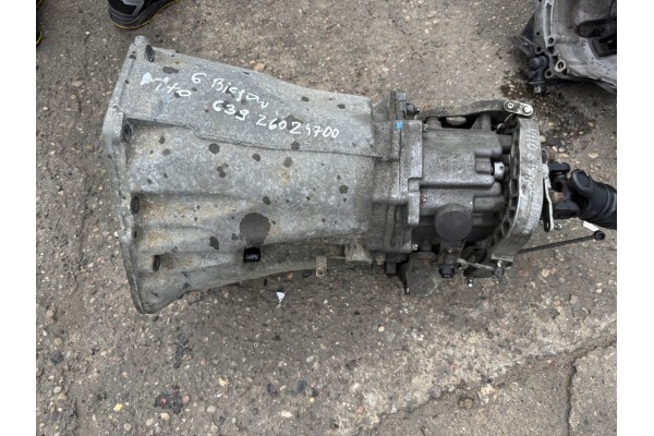 Vito 2 2 CDI W639 gearbox A63926024700 Car type trucks cargo vans passenger cars