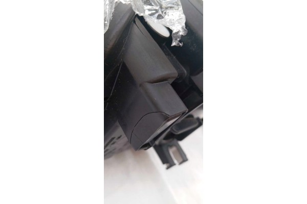 Headlight Left D3S angled AUDI A4 B8 11 07 10 11 Part manufacturer Magneti Marelli