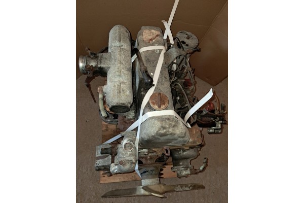 ENGINE 2 0D 615 940 W123 W115 SET AS IN THE PICTURES AFTER A LONG STOP Catalog number of the part SILNIK 2 0 D W123 OM615 2 0 DI