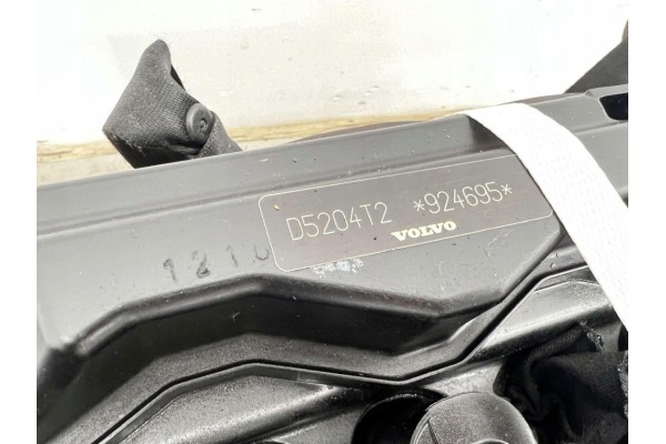 VOLVO XC70 II V70 S80 S60 V60 V40 ENGINE 2 0 D3 D5204T2 Engine type diesel
