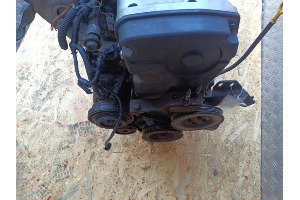 Motor de gasolina HYUNDAI COUPE II GK 2.0 16V G4GC sin fases variables