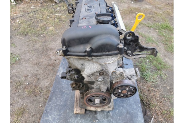 KIA VENGA IX20 I20 1 4 16V ENGINE POST G4FA Catalog number of the part KIA VENGA IX20 I20 1 4 16V SILNIK SLUPEK G4FA