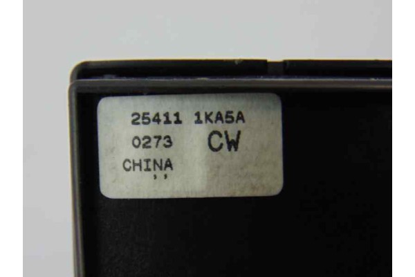 254111KA5A MANDO ELEVALUNAS DELANTERO DERECHO NISSAN JUKE (F15E) Acenta 2013 254111KA5A 180643 NISSAN - 2