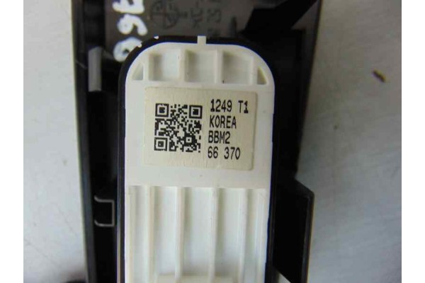 MANDO ELEVALUNAS TRASERO DERECHO MAZDA 3 BERLINA (BL)
