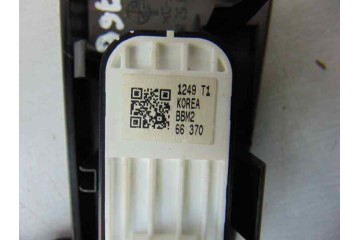  MANDO ELEVALUNAS TRASERO DERECHO MAZDA 3 BERLINA (BL) Active 2012 182766 MAZDA - 2