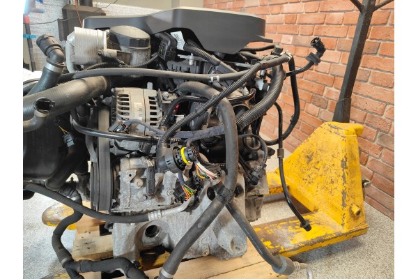 Motor N20 N20B20A BMW F22 F30 F32 F36 F25 328i 428i 2.0i 2.8i Completo